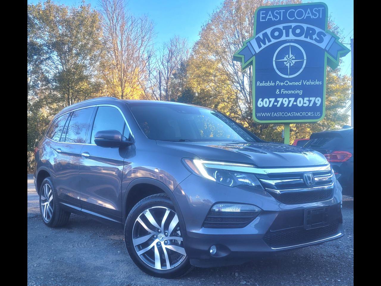 Used 2017 Honda Pilot Elite image 1