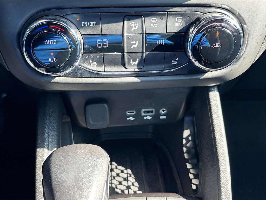 Used 2022 Chevrolet TrailBlazer RS w/ Sun and Liftgate Package image 15