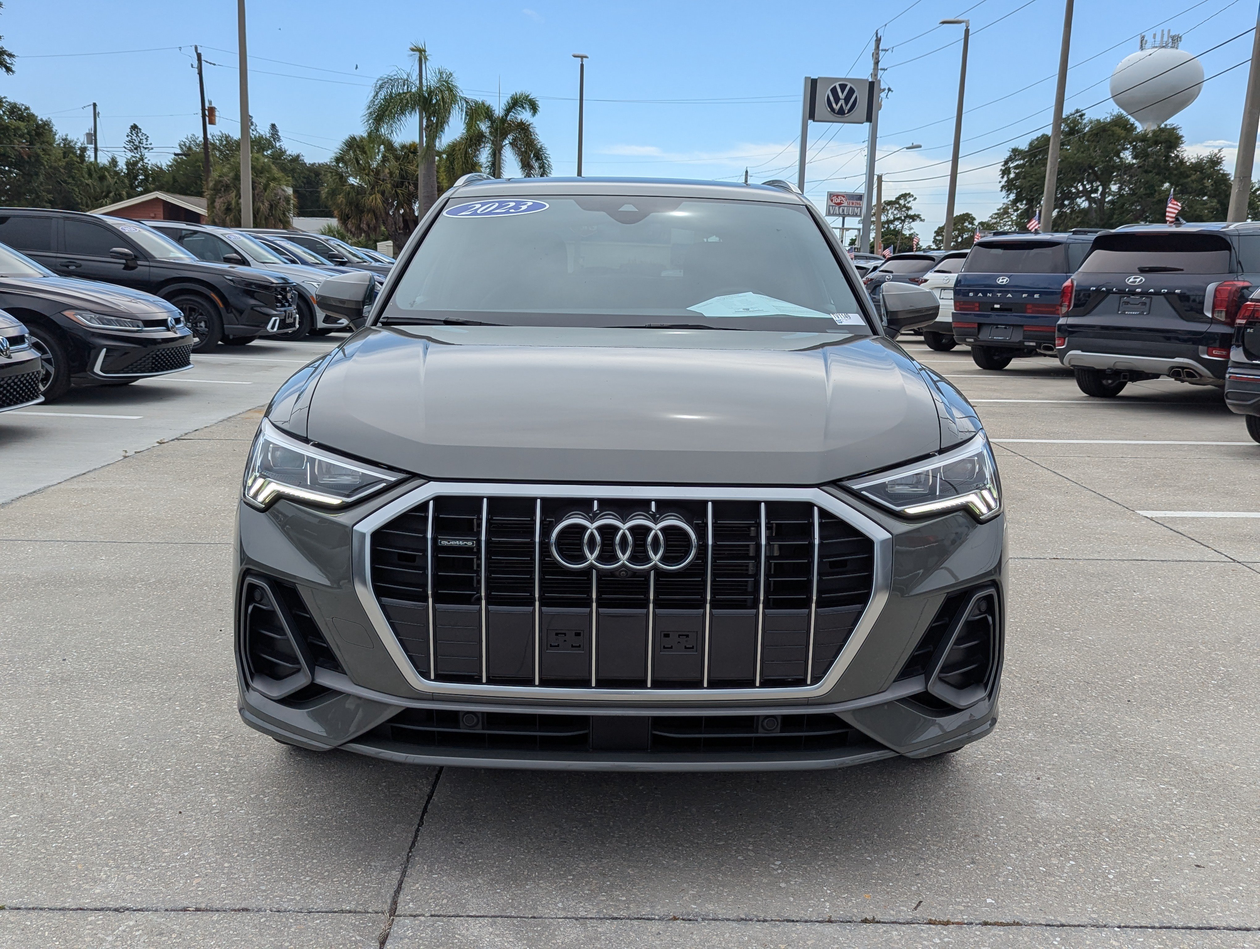 Used 2023 Audi Q3 2.0T Premium Plus w/ Premium Plus Package AWD/4WD image 8