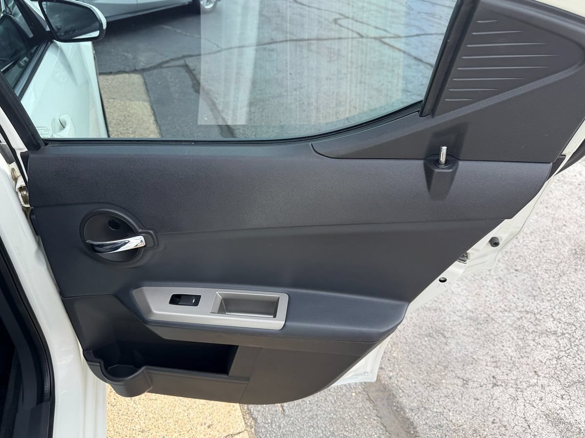Used 2010 Dodge Avenger Express FWD image 24