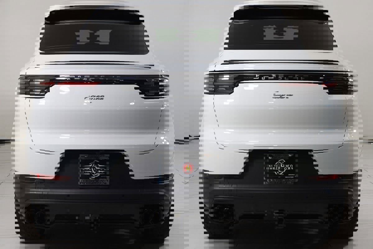 Used 2023 Porsche Cayenne Coupe image 95