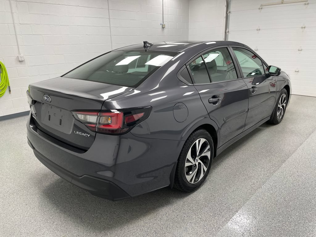 Used 2025 Subaru Legacy Premium AWD/4WD image 11
