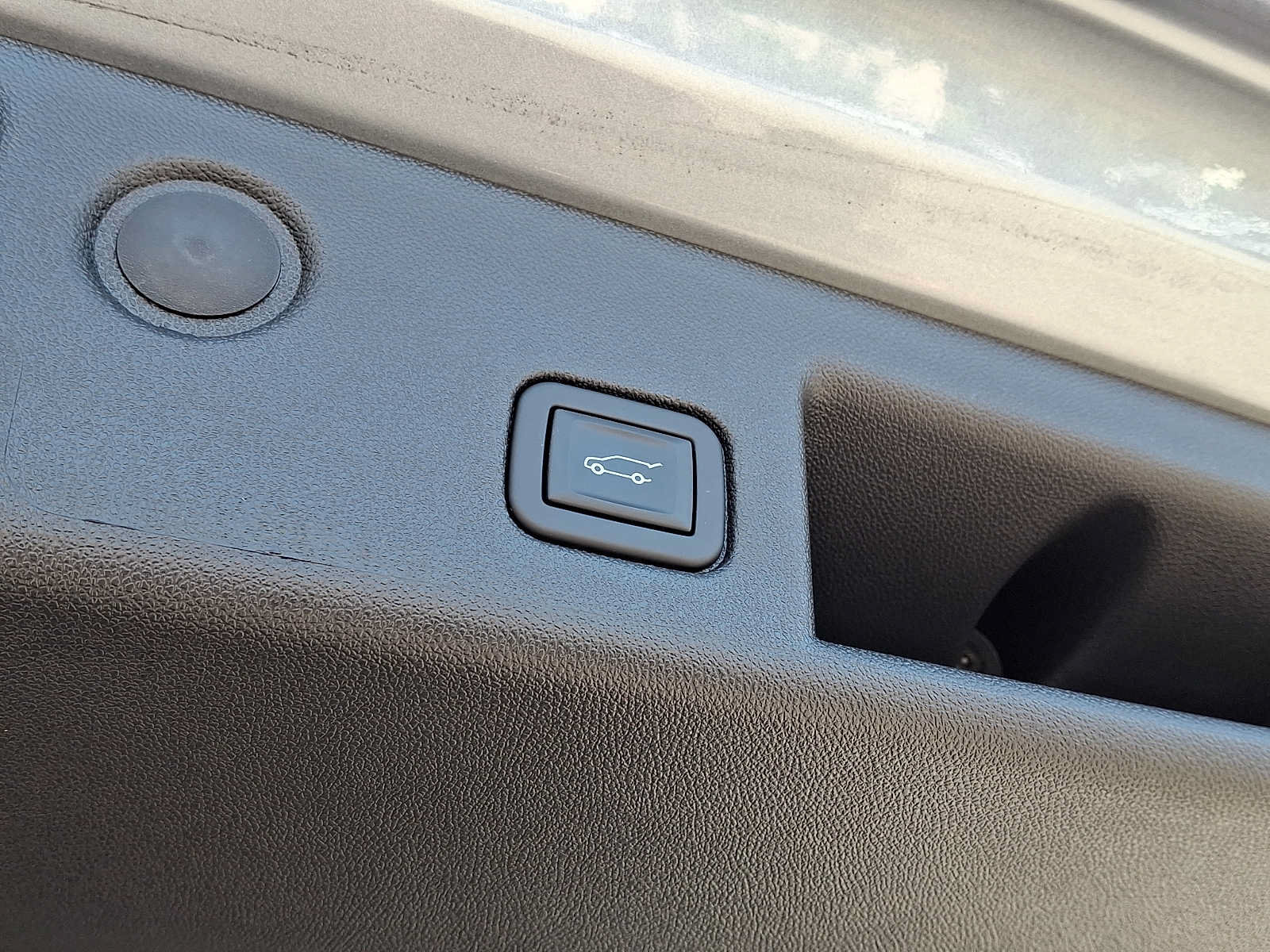 Certified 2024 Chevrolet Equinox LT FWD image 28
