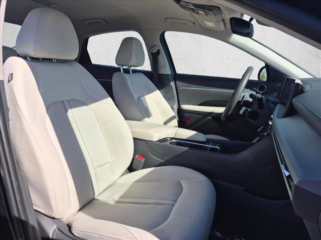 Used 2025 Hyundai Sonata SEL FWD image 25