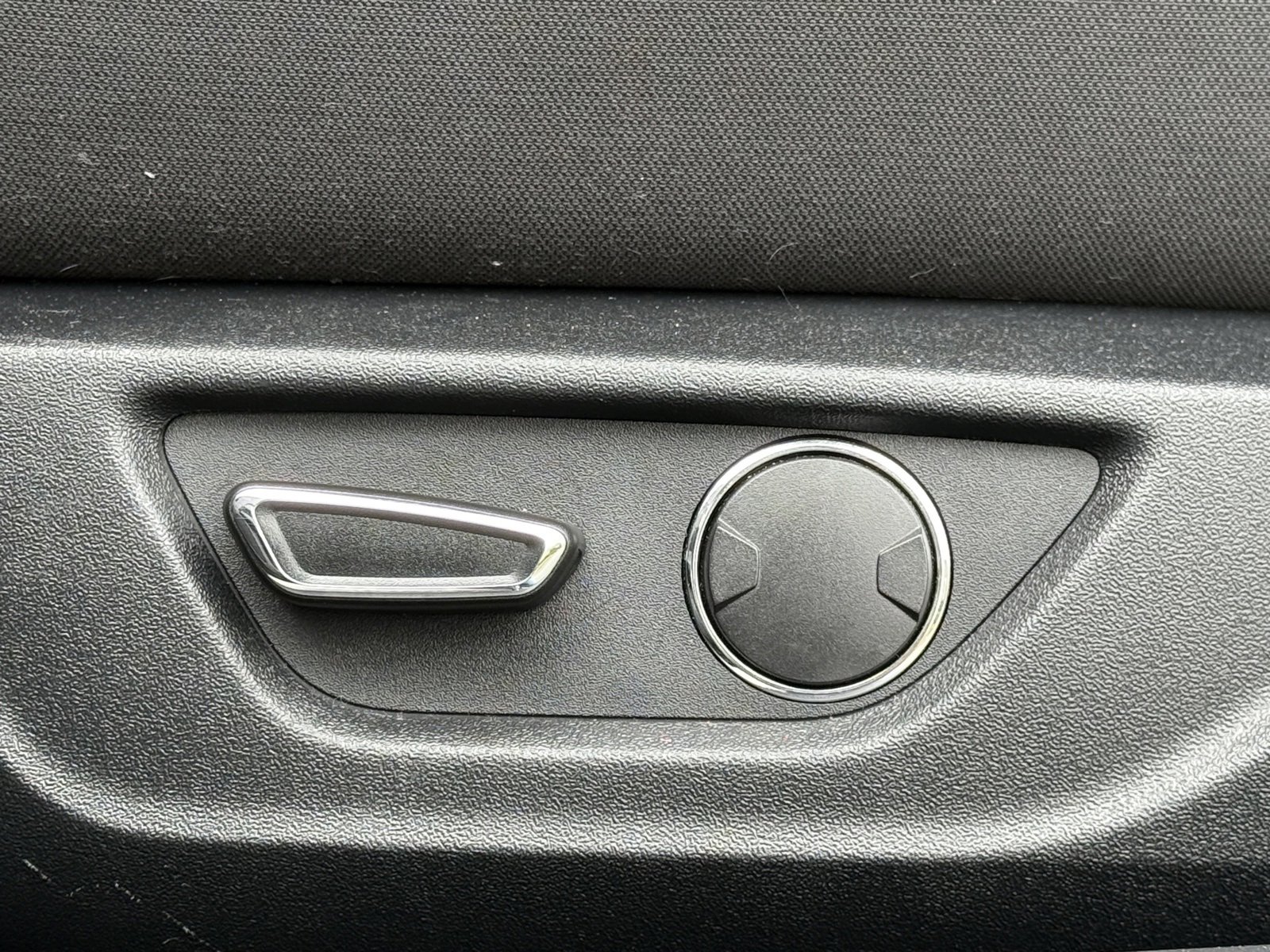 Used 2019 Ford Mustang GT image 33