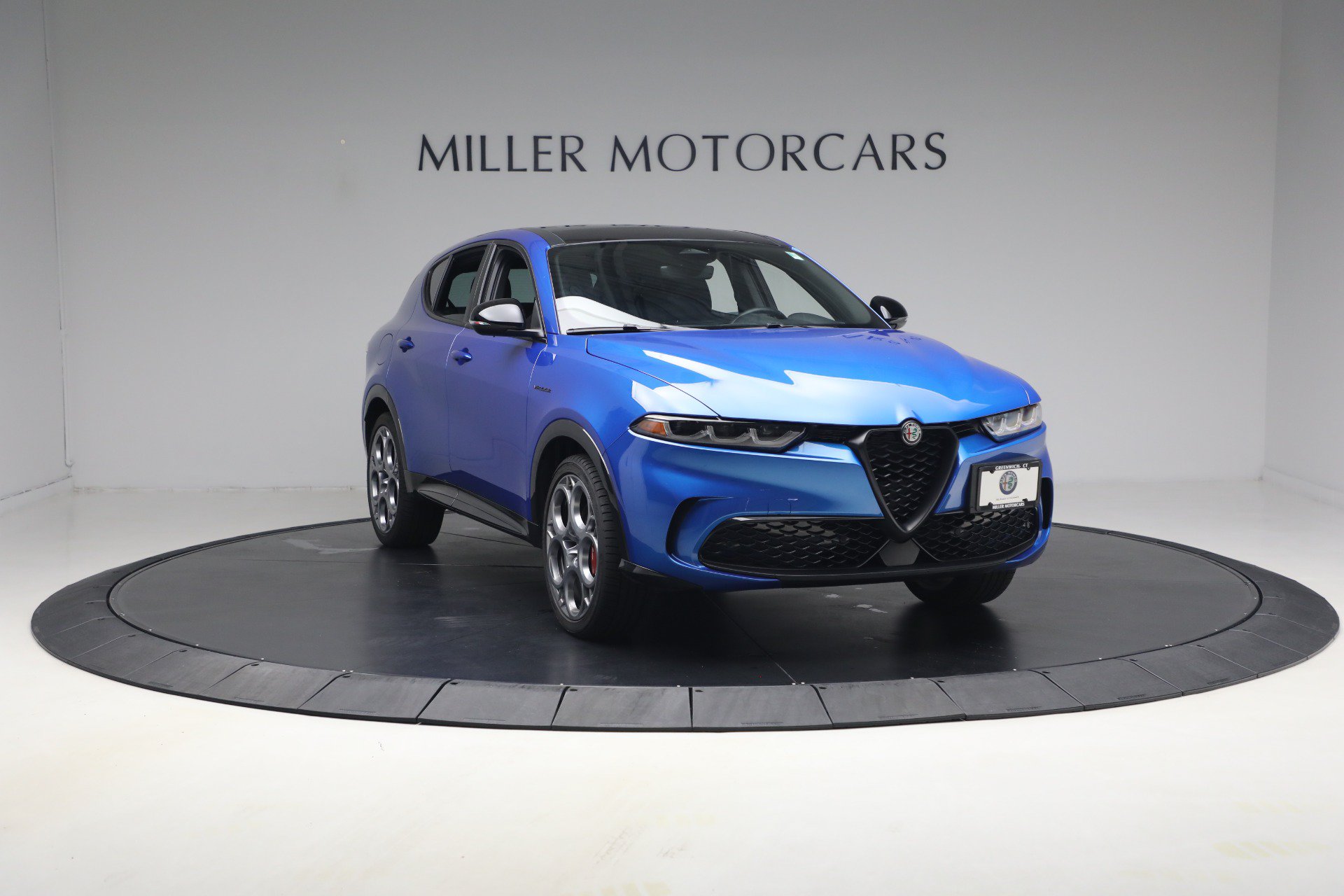 Used 2024 Alfa Romeo Tonale Ti AWD/4WD image 11
