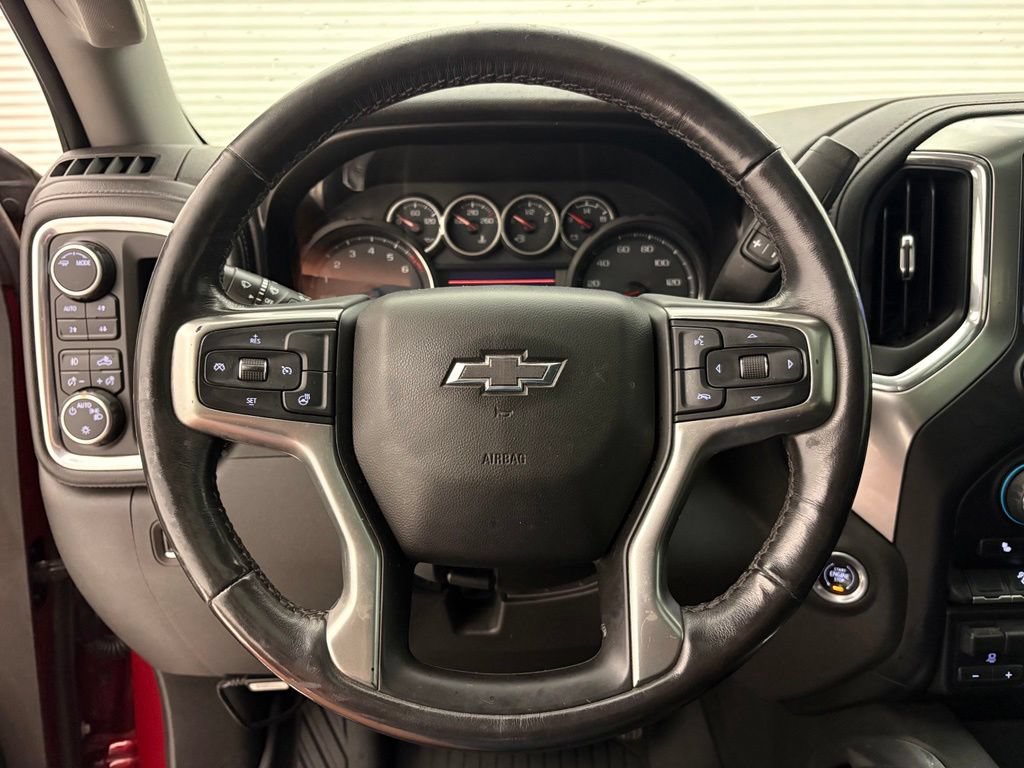 Used 2020 Chevrolet Silverado 1500 RST AWD/4WD image 4