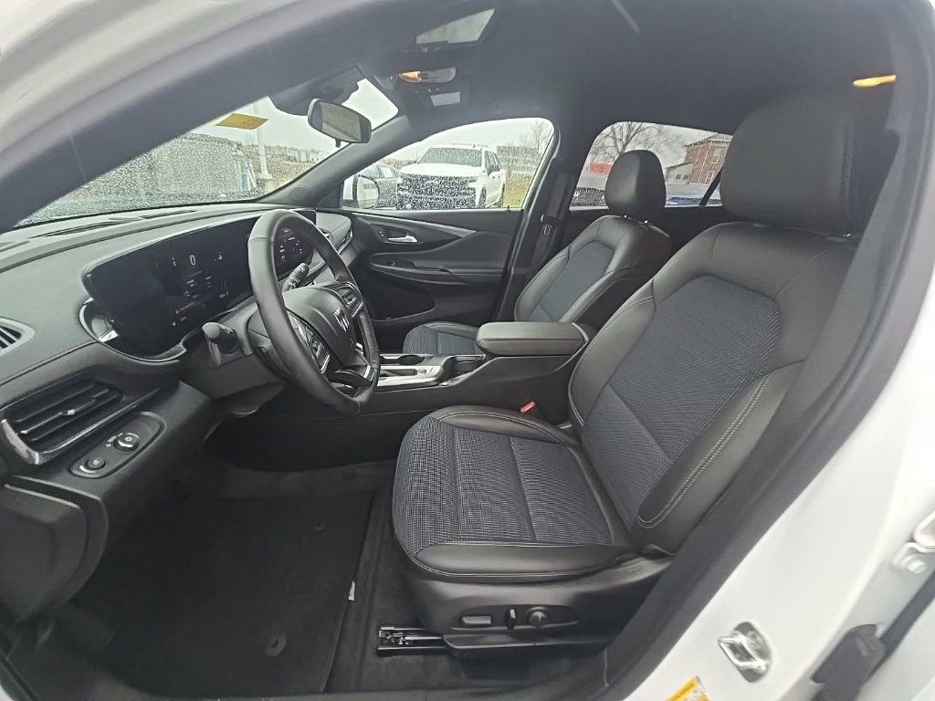 Used 2025 Buick Envista Preferred w/ Convenience I Package image 10