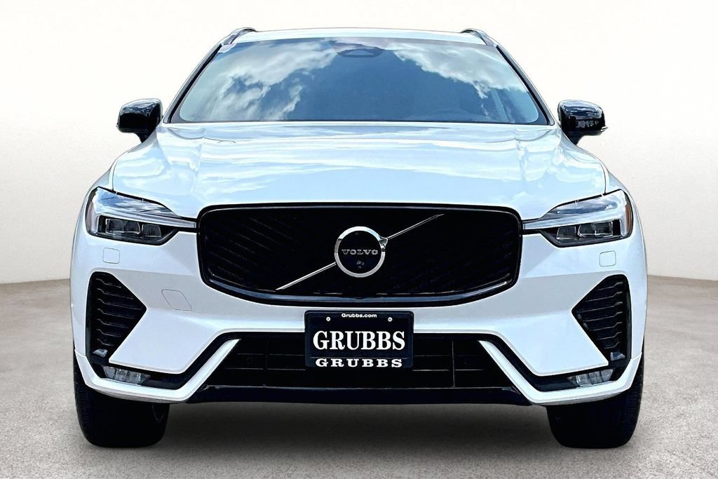 Used 2026 Volvo XC60 B5 Ultra AWD/4WD image 4