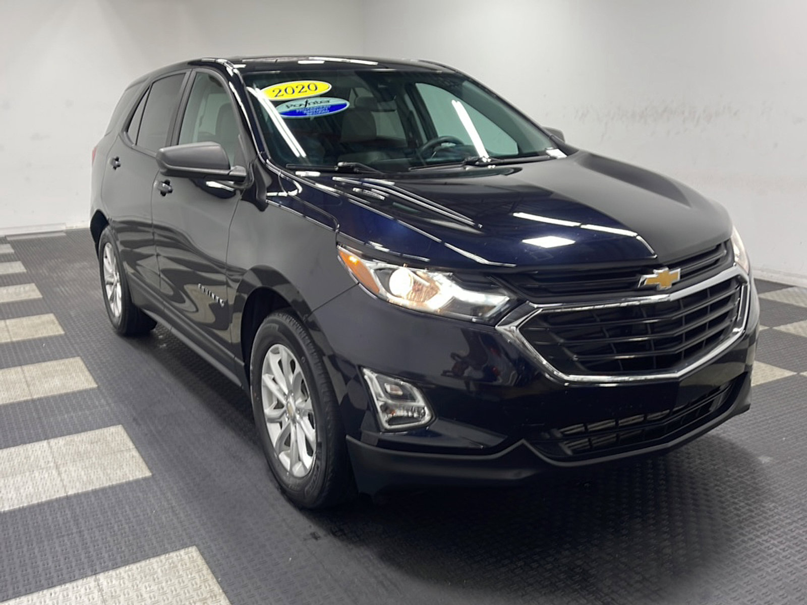 Used 2020 Chevrolet Equinox LS w/ LS Convenience Package FWD image 23