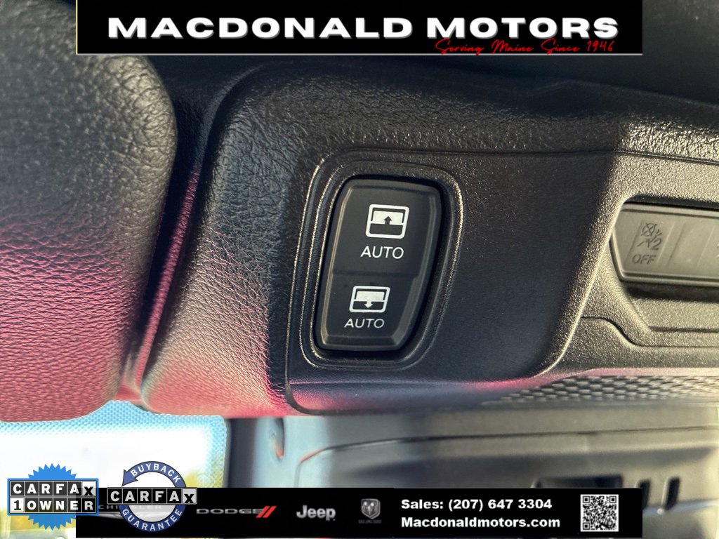 Used 2024 Jeep Wrangler Willys image 23