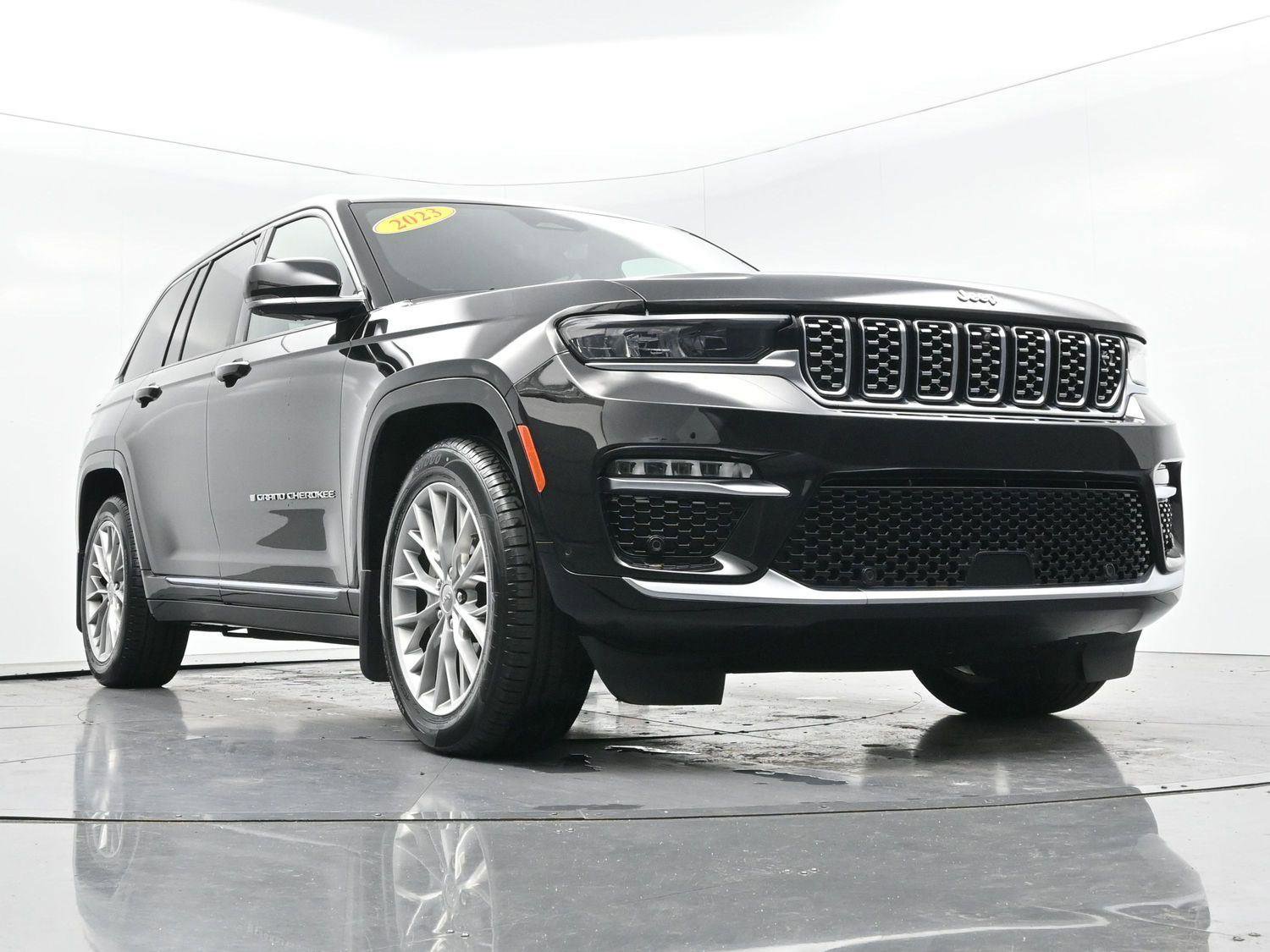 Used 2023 Jeep Grand Cherokee Summit w/ Adv Protech Group IV AWD/4WD image 49