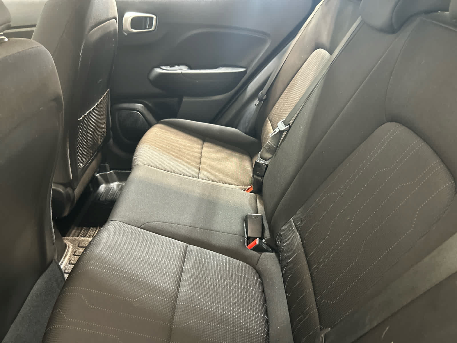 Used 2020 Hyundai Venue SE FWD image 5