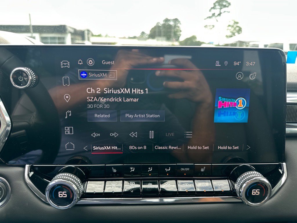 New 2025 GMC Canyon Elevation w/ Convenience Package image 13