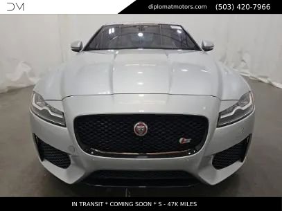 Used 2018 Jaguar XF S RWD image 2