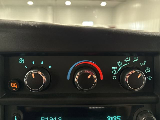 Used 2024 Chevrolet Express 2500 w/ Driver Convenience Package image 14