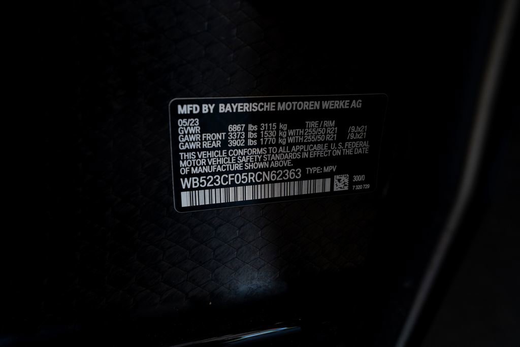 Used 2024 BMW iX xDrive50 w/ Sport Package AWD/4WD image 56