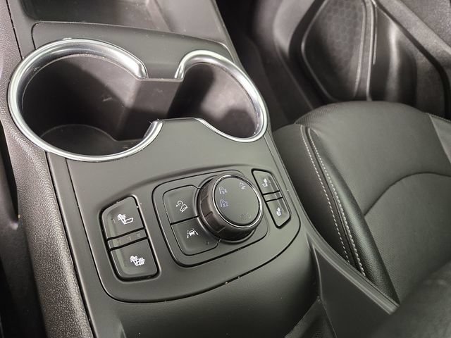 Used 2024 GMC Terrain SLT AWD/4WD image 26