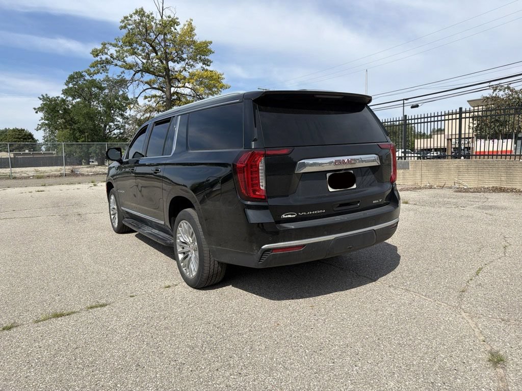 Used 2023 GMC Yukon XL SLT w/ SLT Luxury Package AWD/4WD image 5