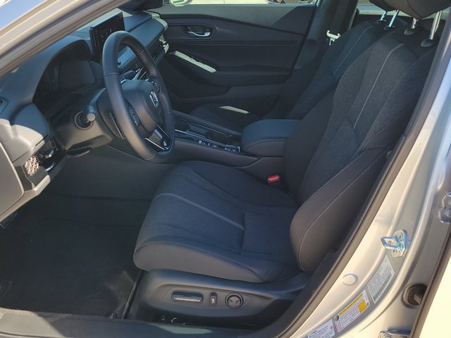 Used 2025 Honda Accord Sport image 6