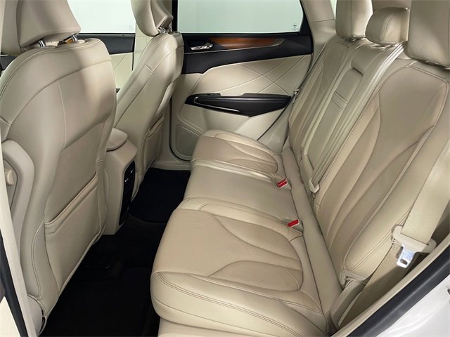 Used 2019 Lincoln MKC Select w/ Select Plus Package image 16
