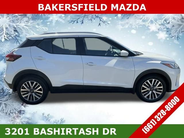Used 2023 Nissan Kicks SV image 4