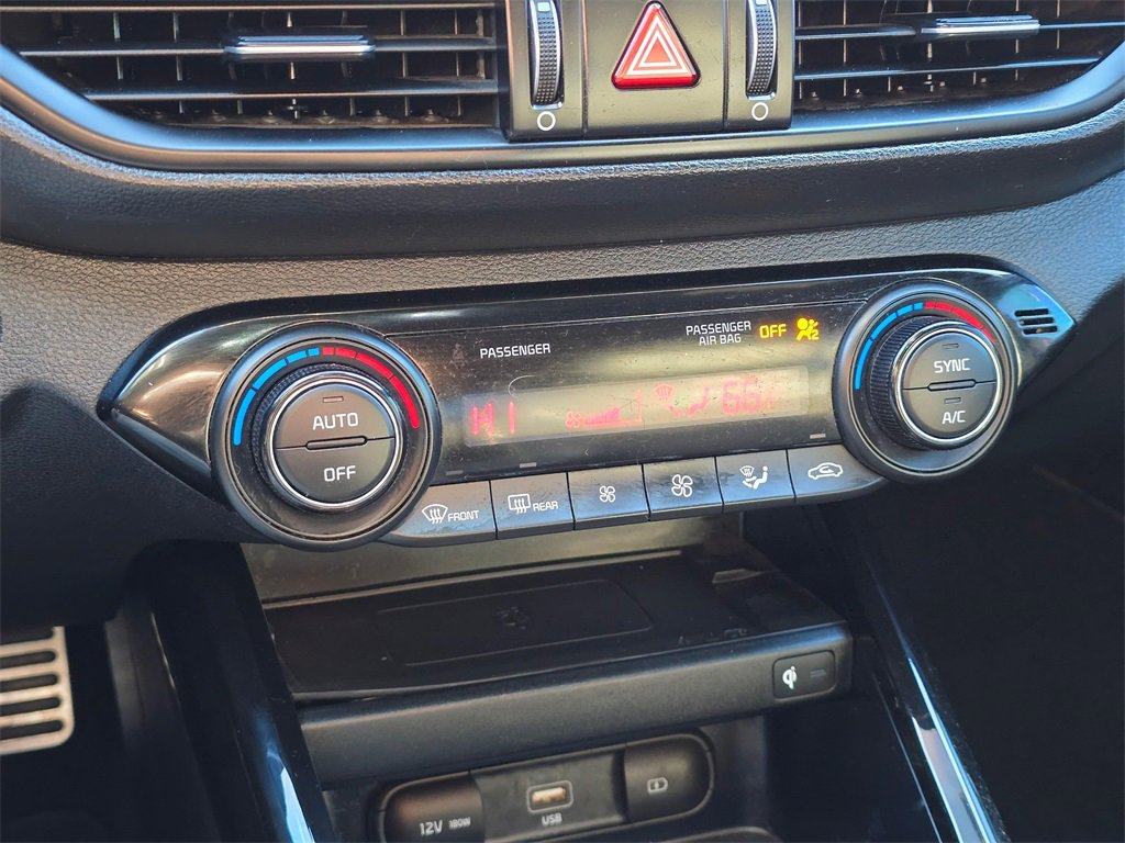 Used 2022 Kia Forte GT-Line w/ GT-Line Premium Package image 22