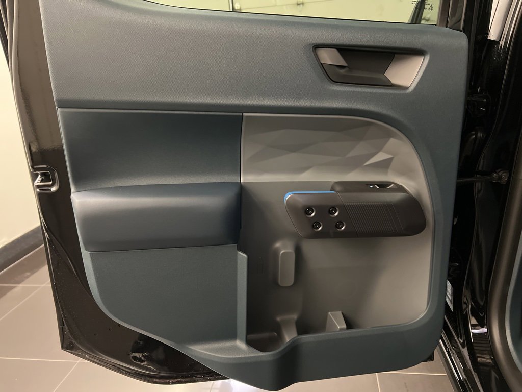 New 2025 Ford Maverick Lobo image 30