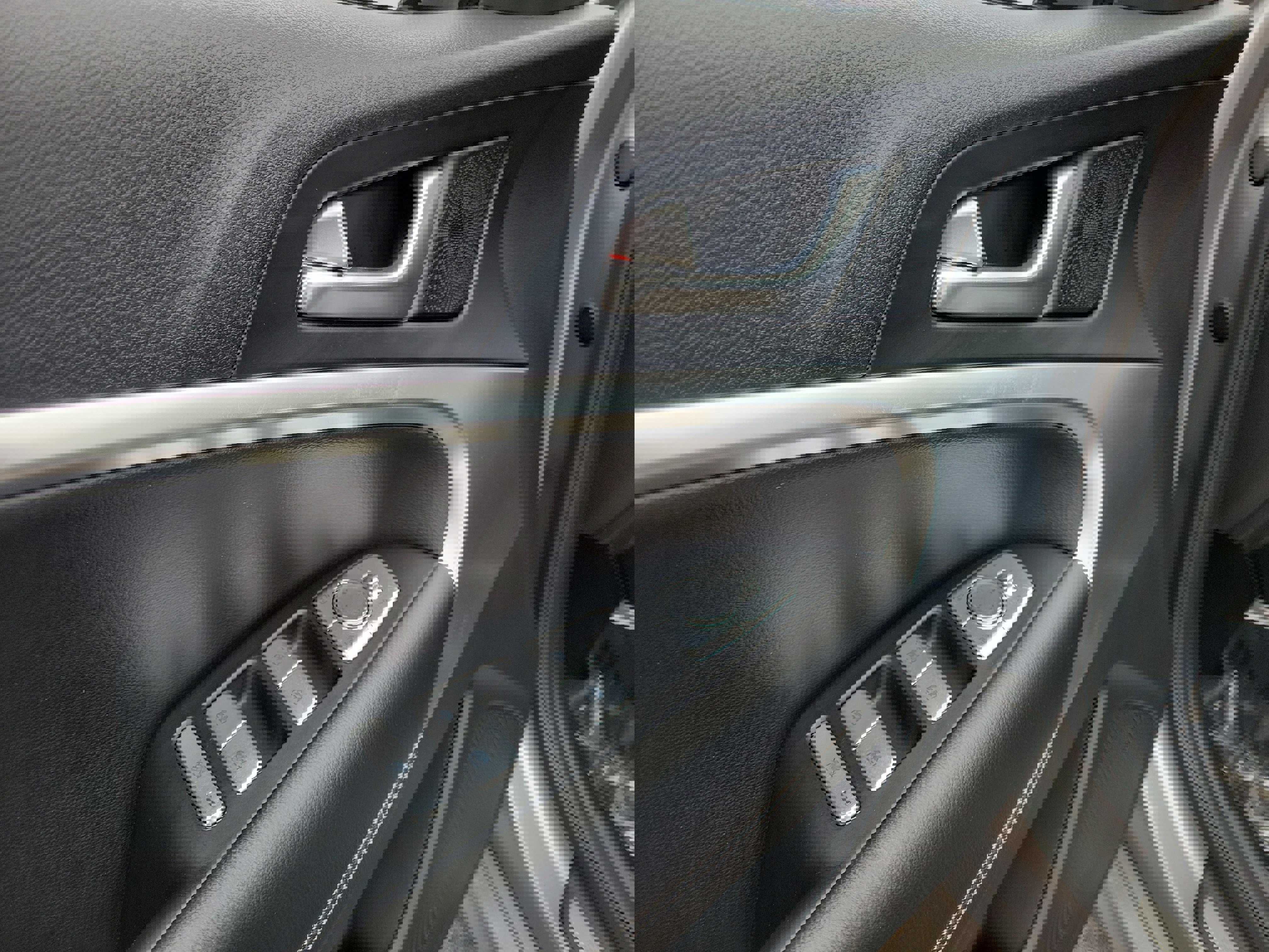 Used 2025 Genesis G70 2.5T image 18