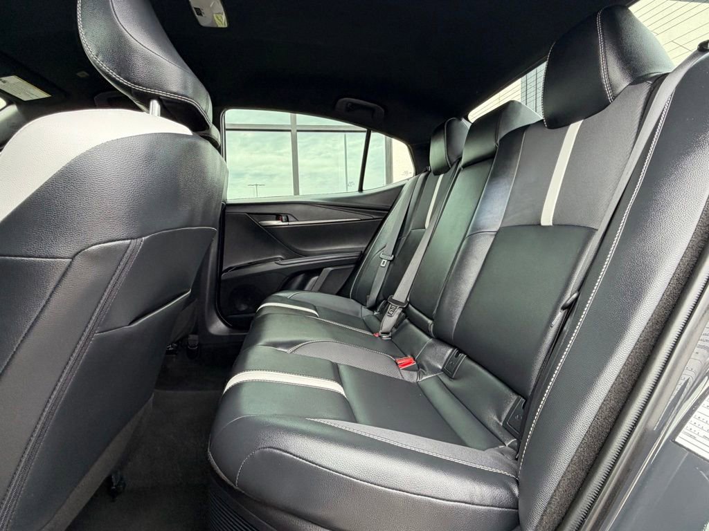 Used 2025 Toyota Camry SE FWD image 21