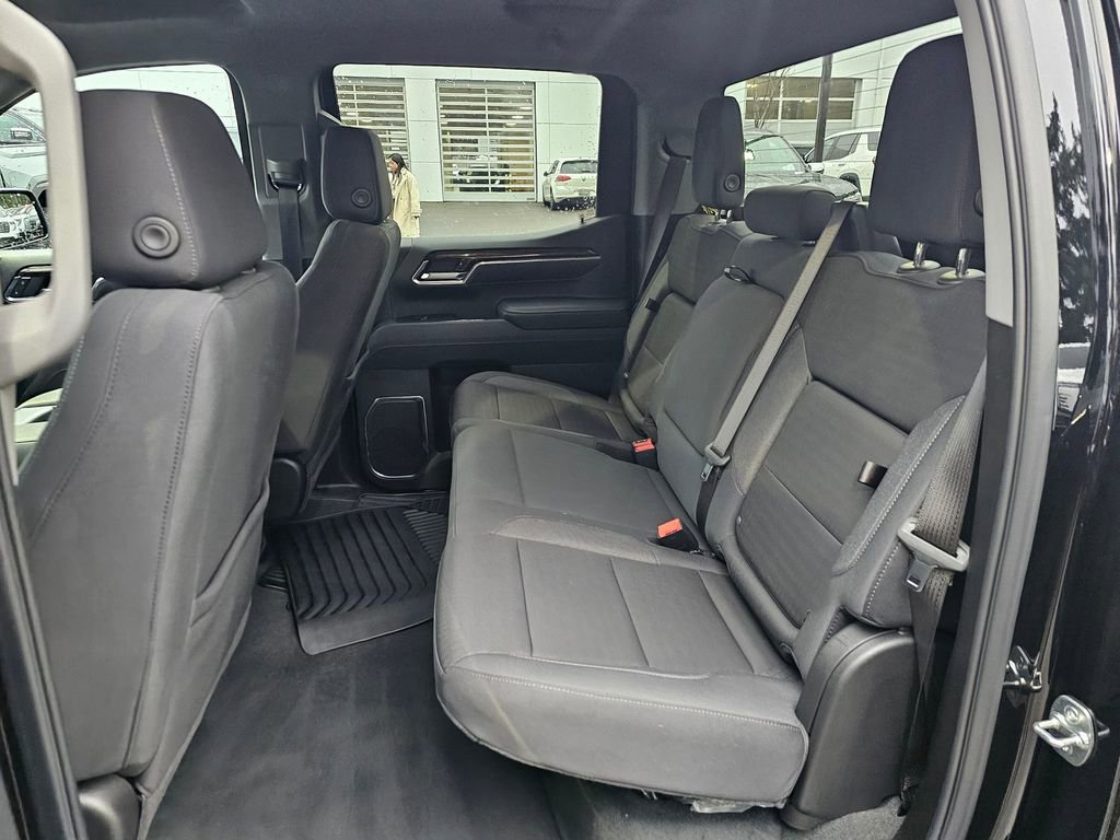 Used 2025 GMC Sierra 1500 Elevation image 51