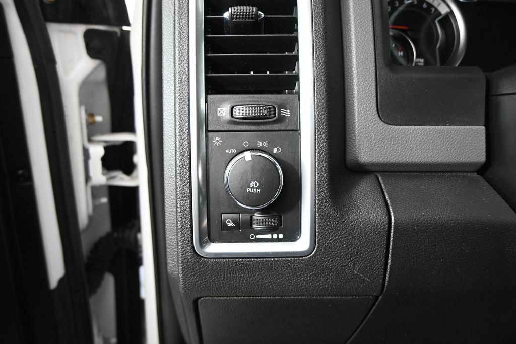 Used 2018 RAM 1500 Big Horn AWD/4WD image 23