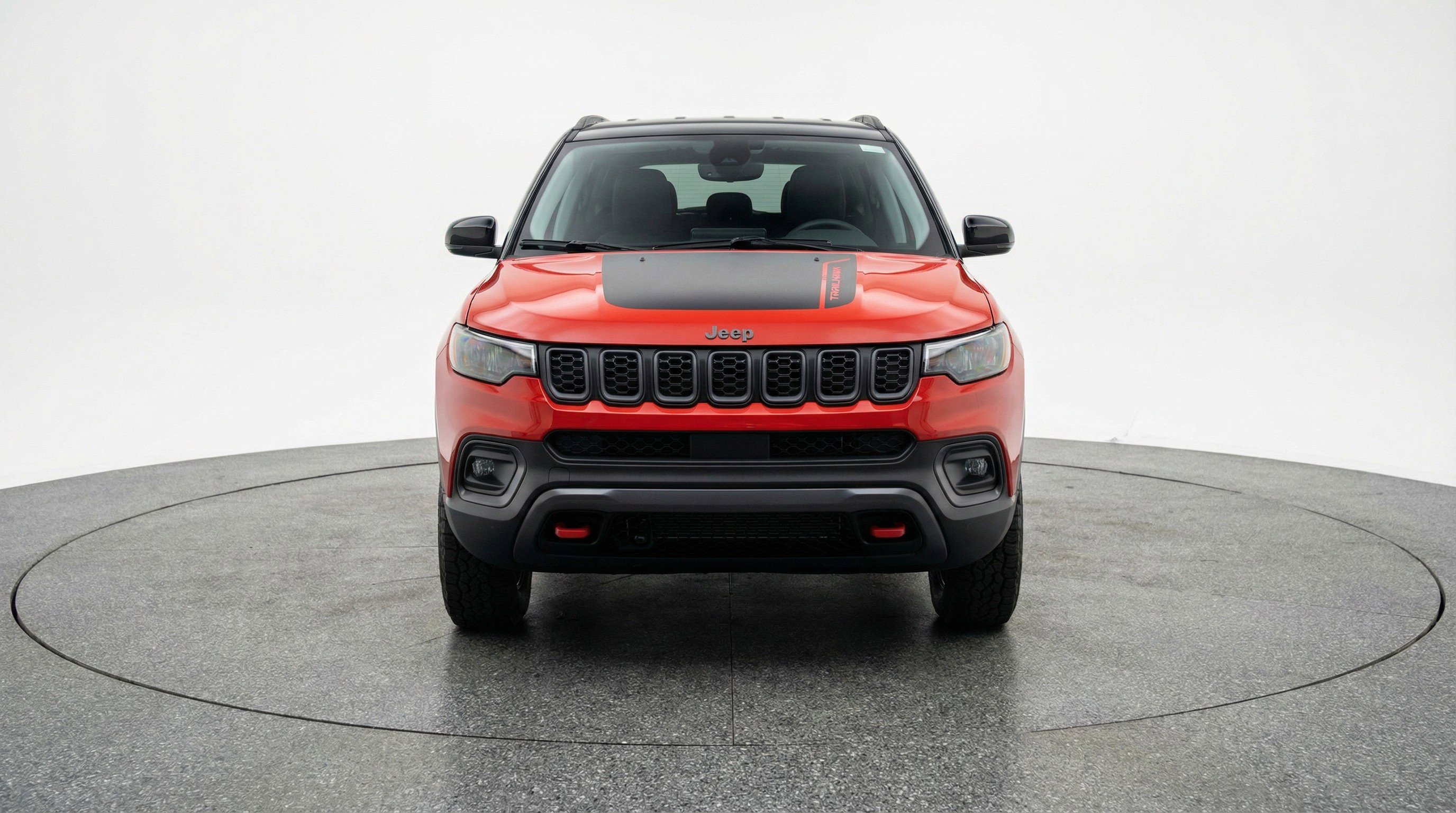 Used 2025 Jeep Compass Trailhawk AWD/4WD image 2