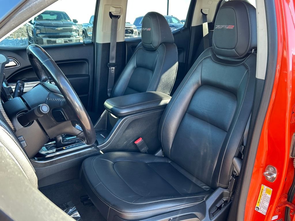 Used 2019 Chevrolet Colorado ZR2 w/ ZR2 Dusk Special Edition image 17
