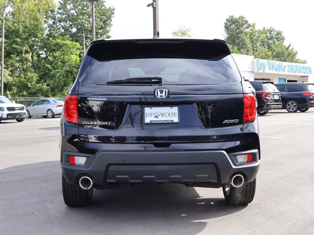Certified 2025 Honda Passport EX-L image 6