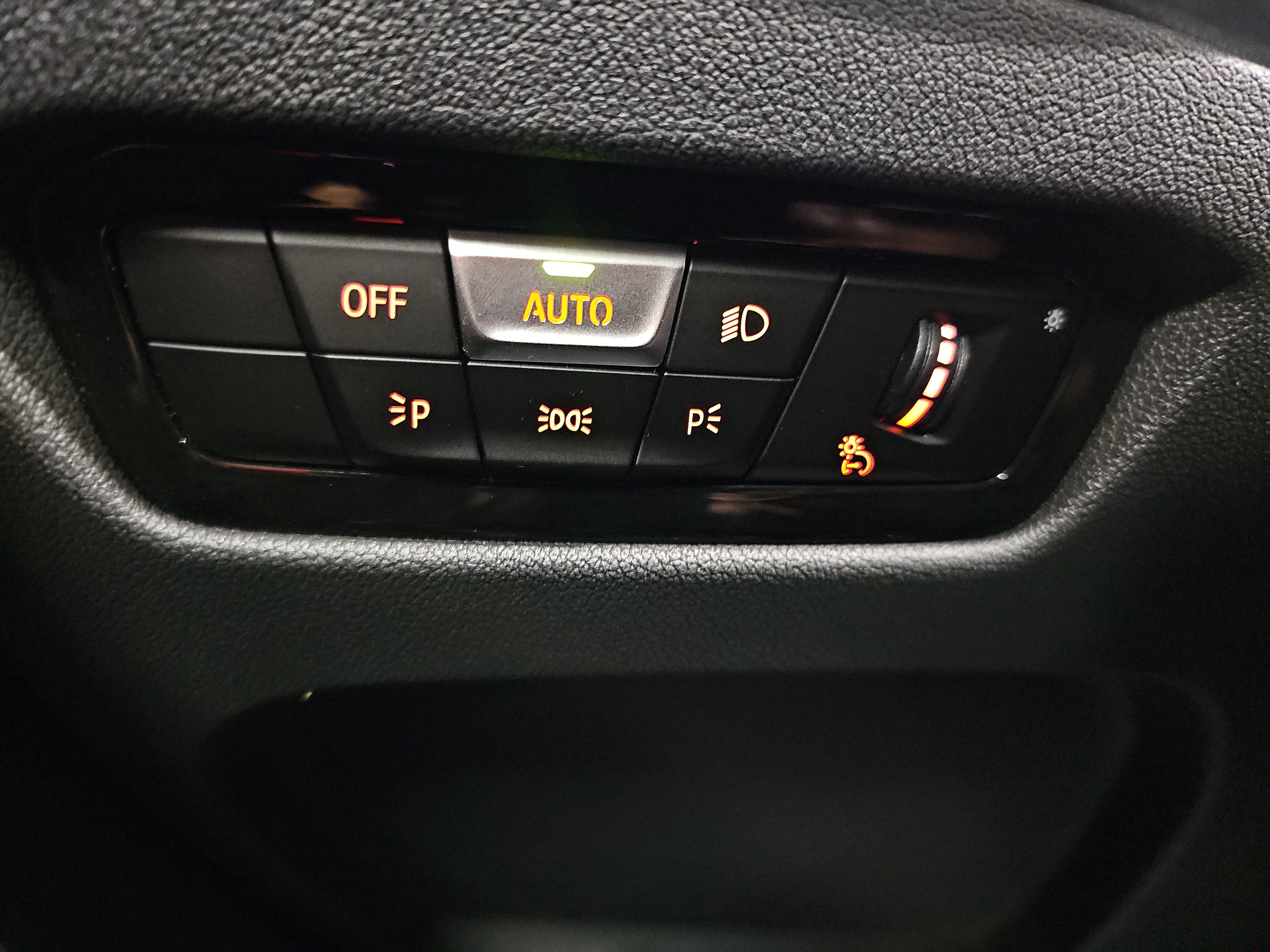 Used 2024 BMW i4 eDrive40 w/ Premium Package RWD image 26