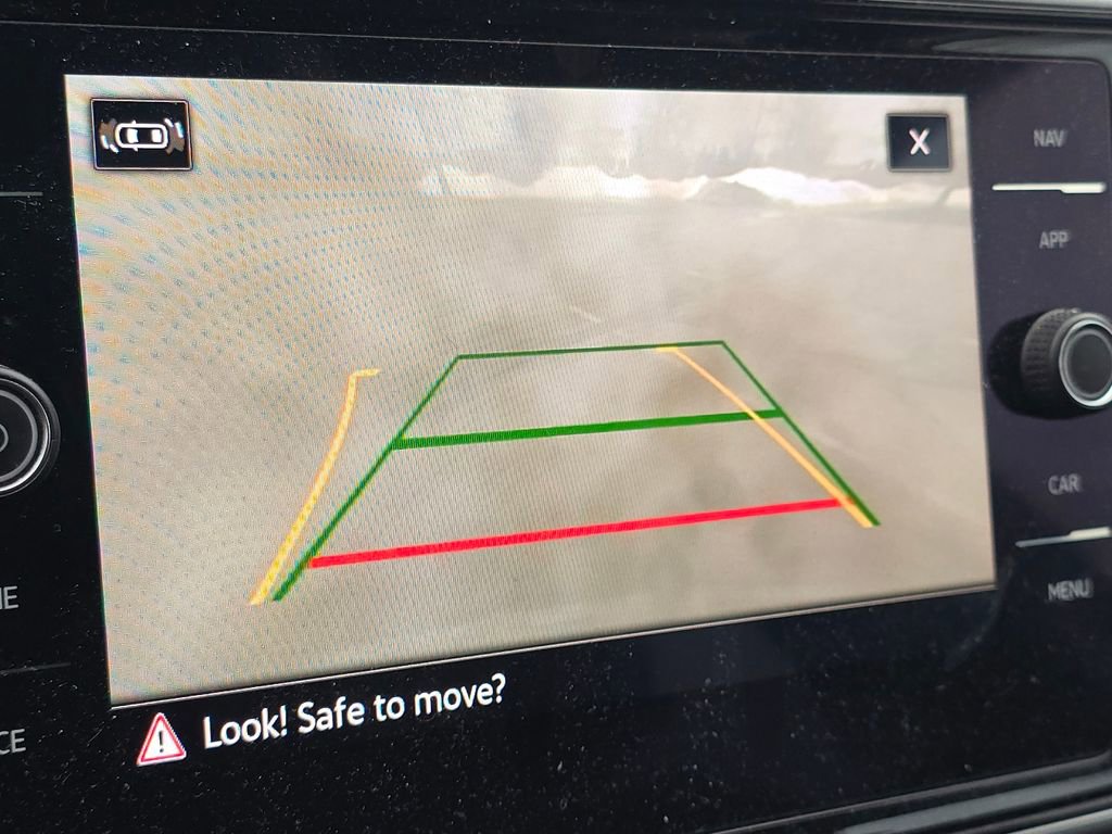 Used 2021 Volkswagen Atlas Cross Sport SEL Premium R-Line image 32