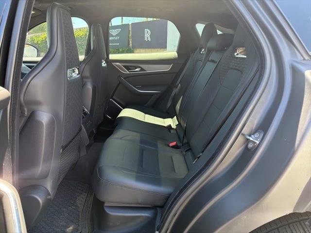 Used 2023 Jaguar F-PACE SVR image 10