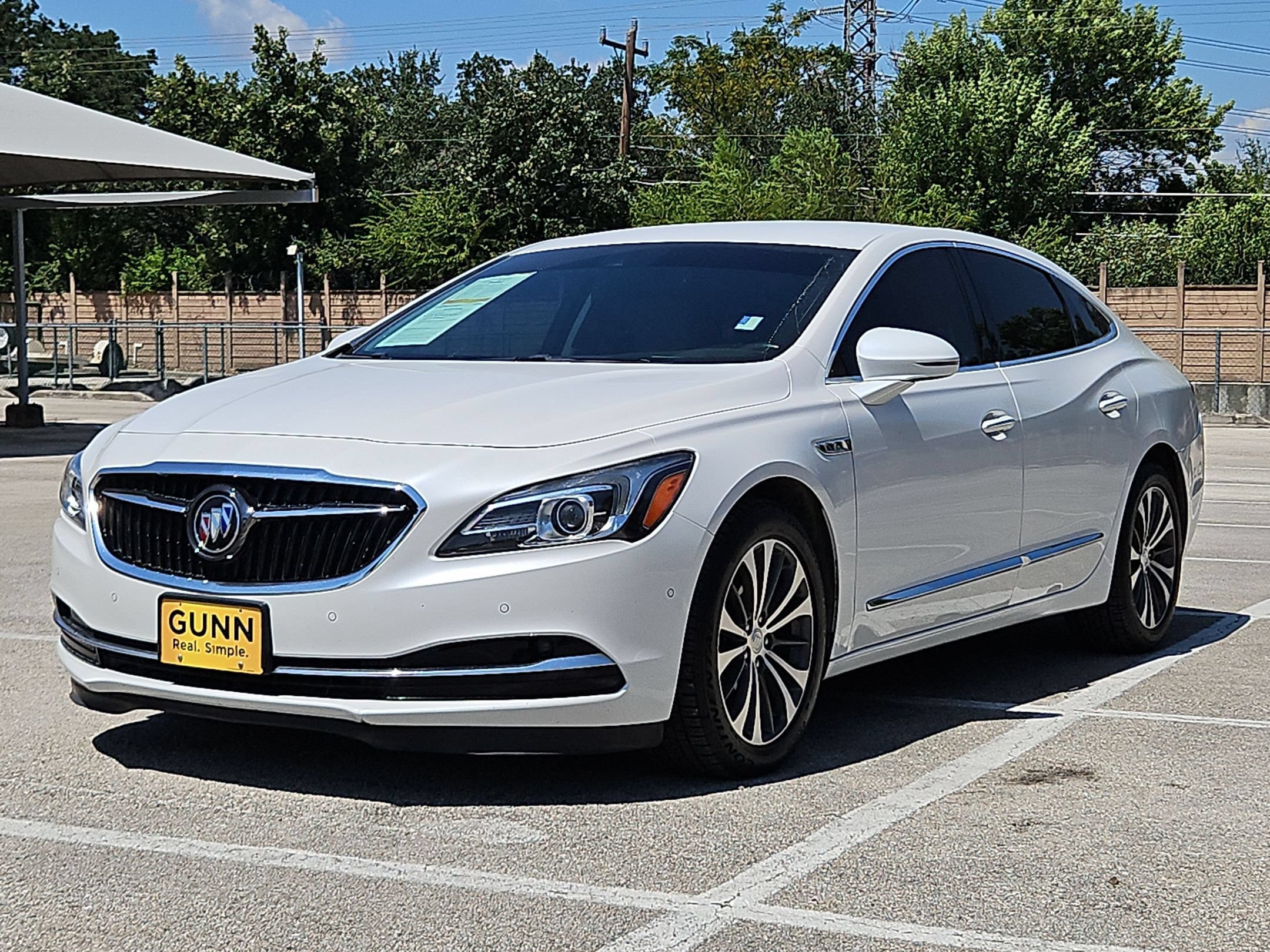 Used 2018 Buick LaCrosse Premium w/ Driver Confidence Package #2 FWD image 7