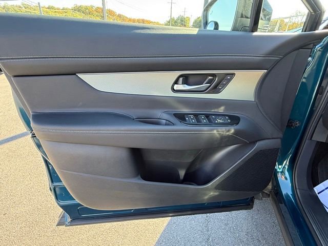 Certified 2025 Nissan Murano SL image 12