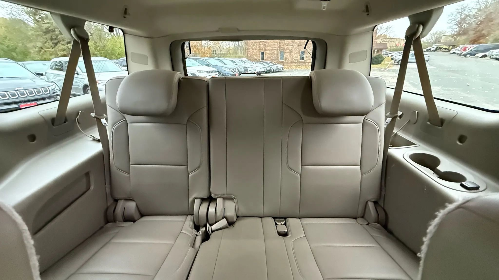 Used 2015 Chevrolet Suburban LTZ image 26