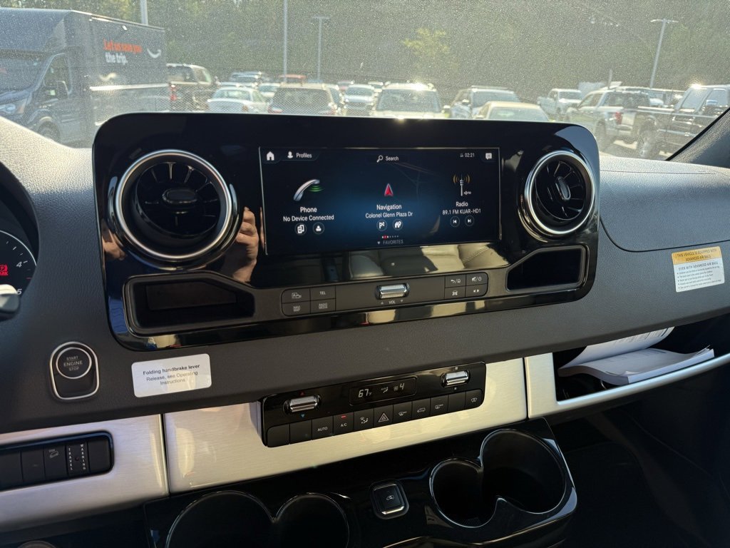 Used 2023 Mercedes-Benz Sprinter 3500 image 16