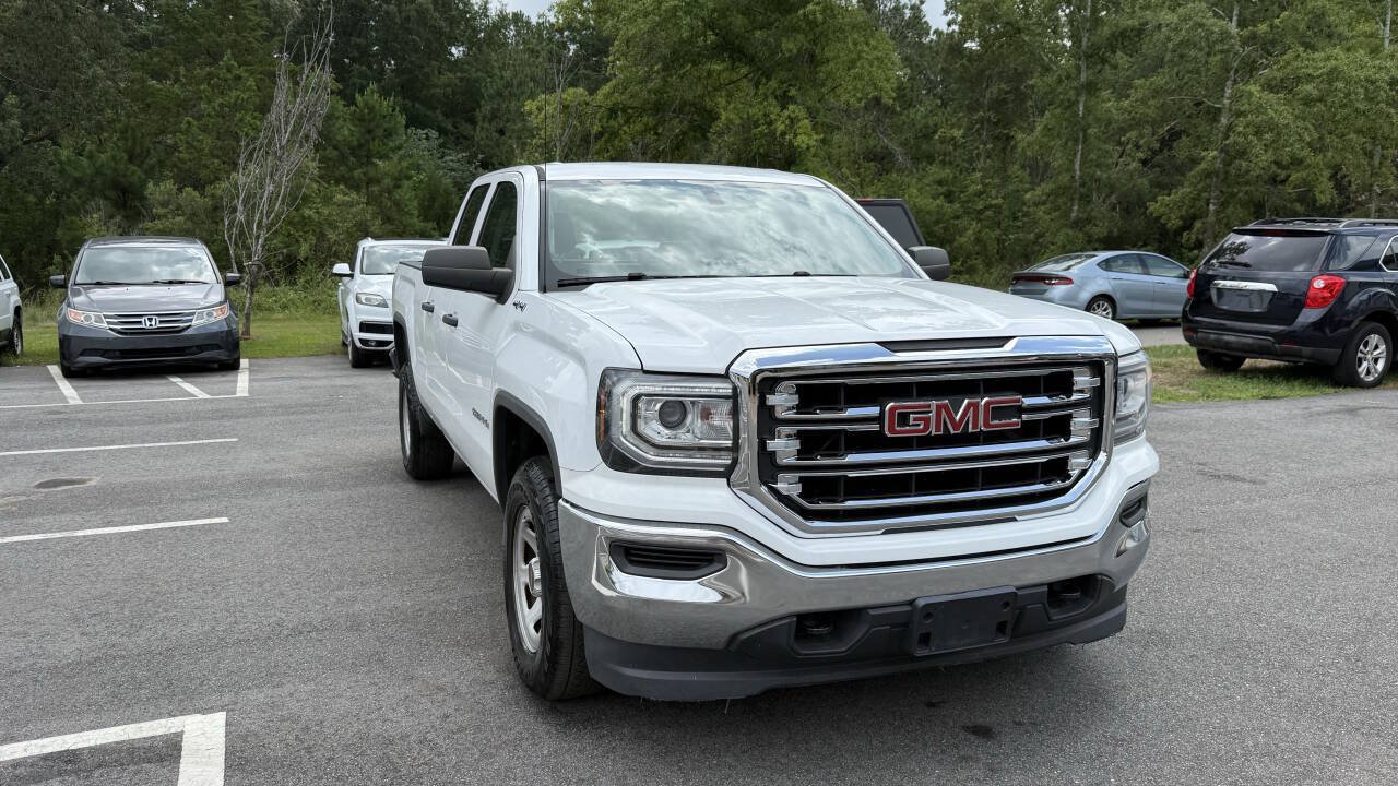 Used 2014 GMC Sierra 1500 SLT w/ SLT Preferred Package AWD/4WD image 1