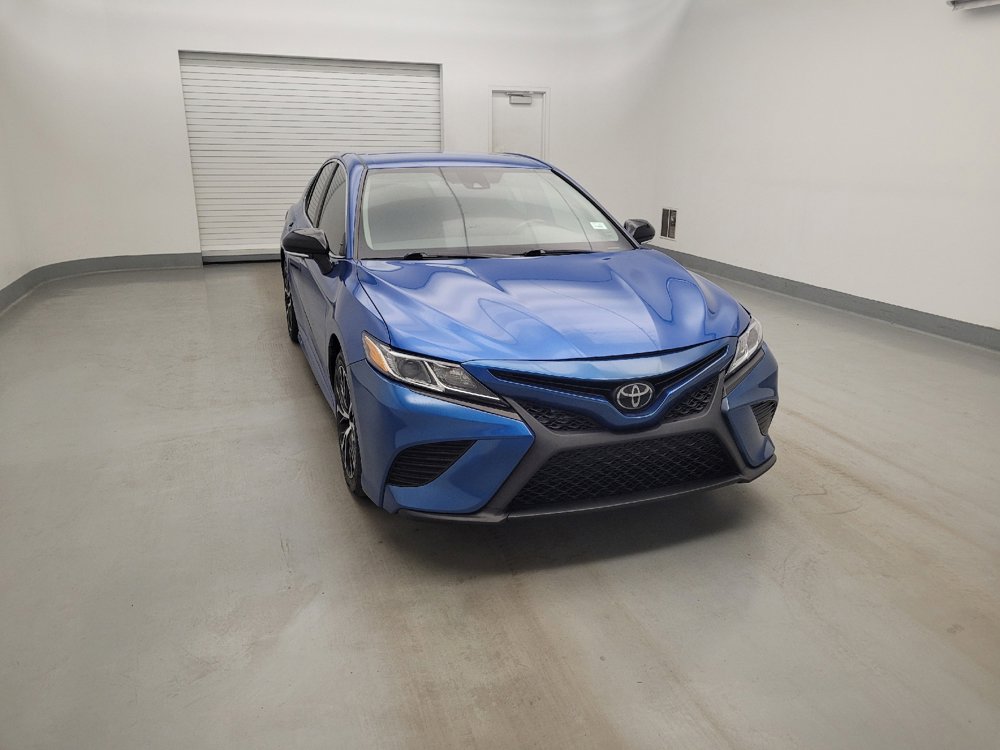 Used 2019 Toyota Camry SE w/ Convenience Package FWD image 14