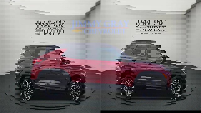 Used 2025 Chevrolet TrailBlazer RS w/ Convenience Package image 2
