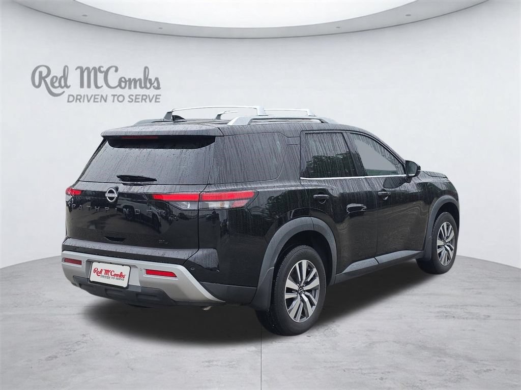 Used 2023 Nissan Pathfinder SL w/ Black Appearance Package FWD image 7