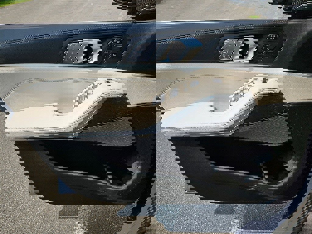 New 2026 BMW X7 xDrive40i image 7