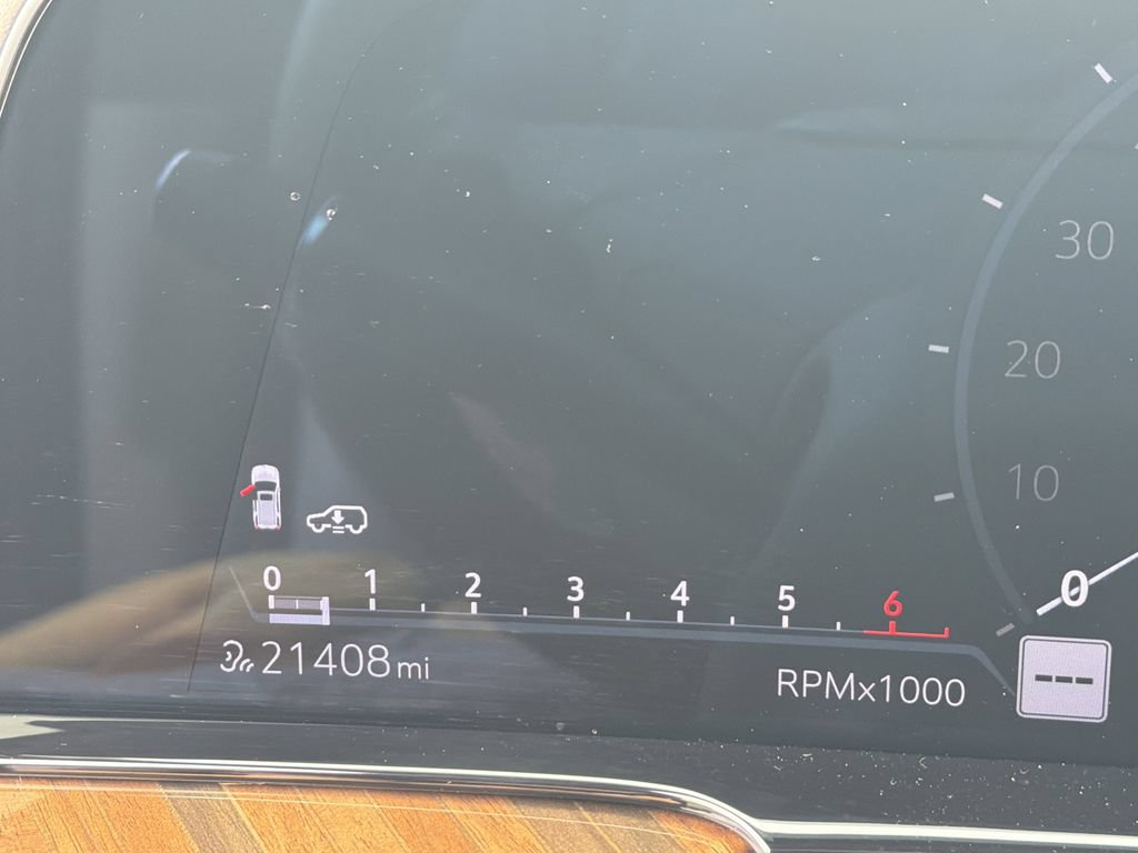 Certified 2023 Cadillac Escalade Premium Luxury Platinum AWD/4WD image 31
