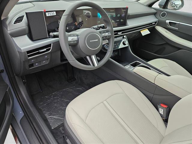 New 2026 Hyundai Sonata SEL image 3