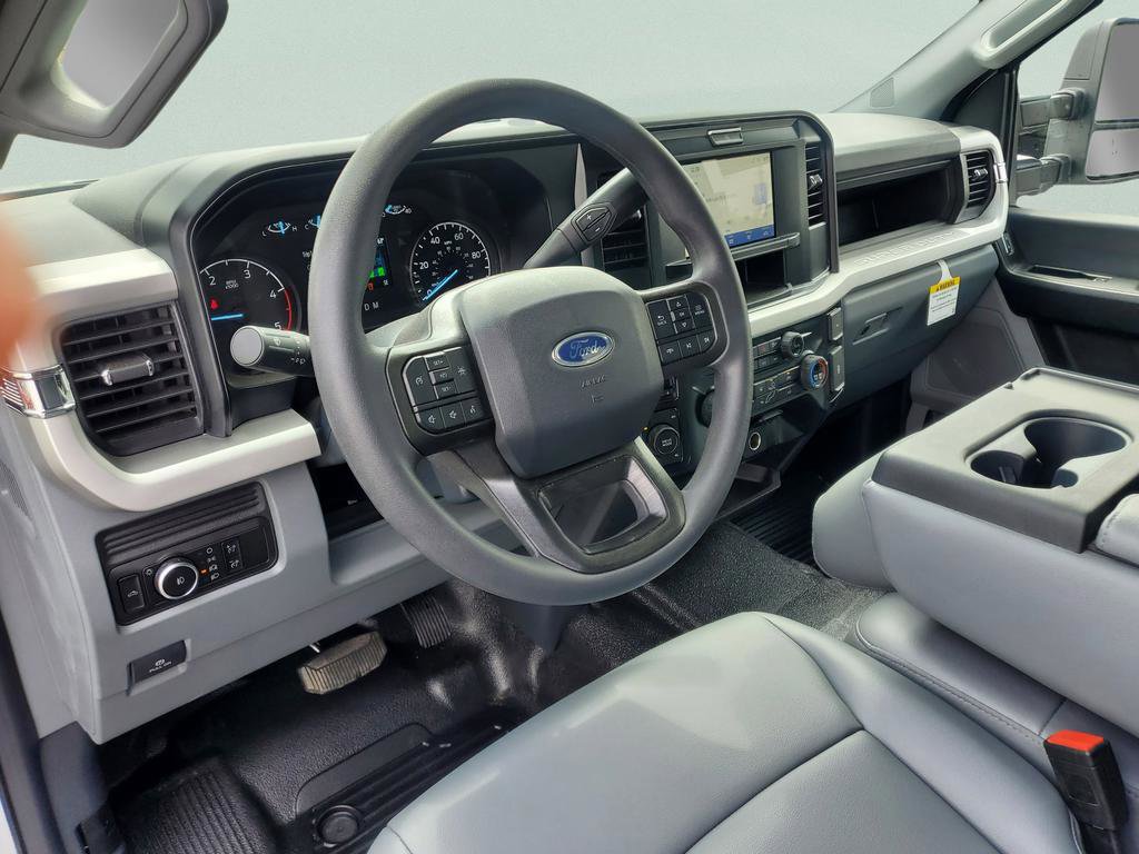 New 2025 Ford F350 XL w/ XL Chrome Package AWD/4WD image 24